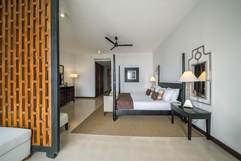 The Blue Water - Geoffrey Bawa Heritage - City Resort Hotel Wadduwa Ngoại thất bức ảnh