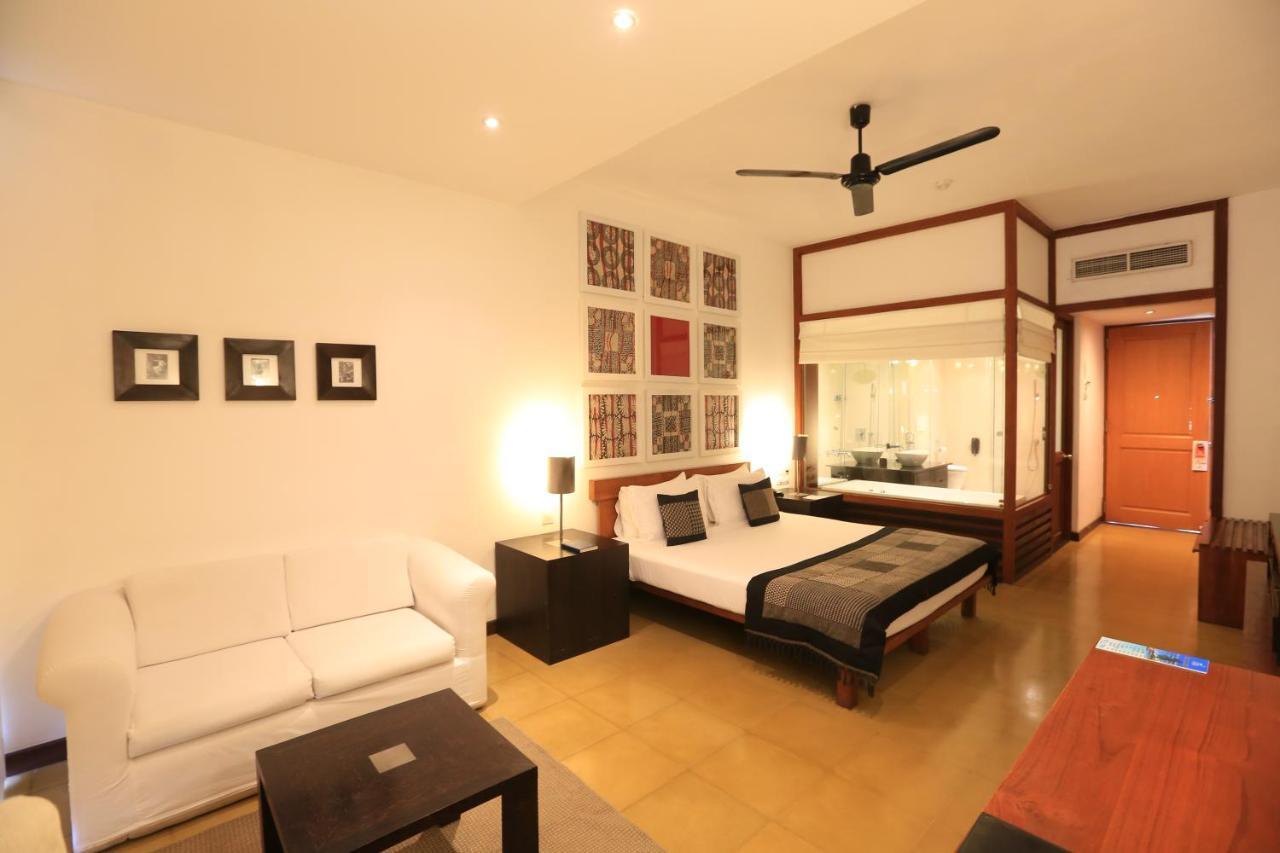 The Blue Water - Geoffrey Bawa Heritage - City Resort Hotel Wadduwa Ngoại thất bức ảnh